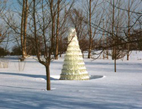 BERG (in snow)  2001   228 x 130cm   Glass blocks, silicone sealant, aluminum & steel base Private commission, Canada